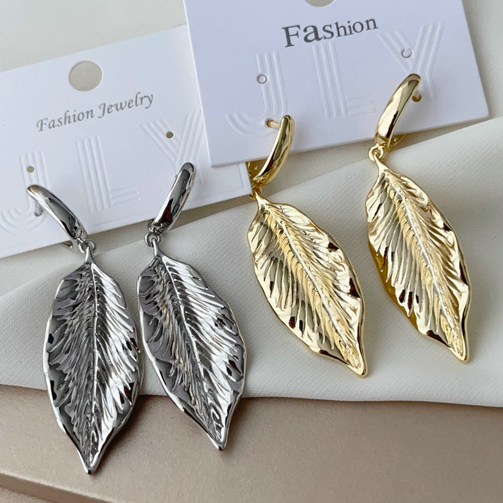Leaf charm earrings