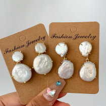 Fresh water pearl earrings