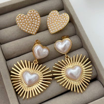 Pearl heart earrings