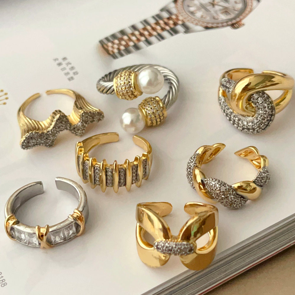 Two tone fashion ring