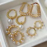 Fashion pearl earrings