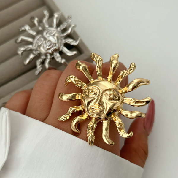 Sun shape ring