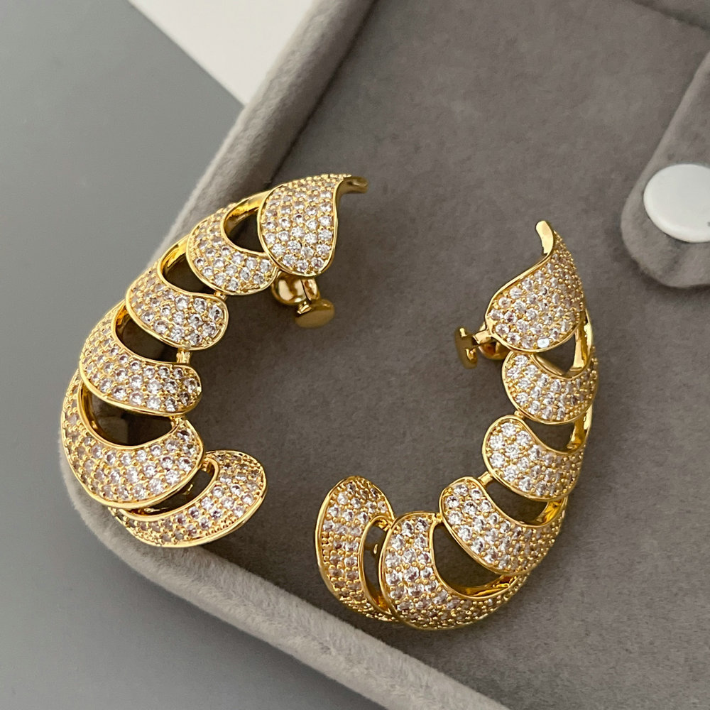 Pave zircon wave shape earrings