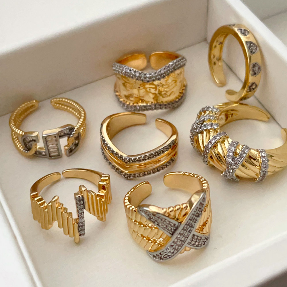 Pave two tone ring
