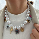 Charms glass pearl necklace