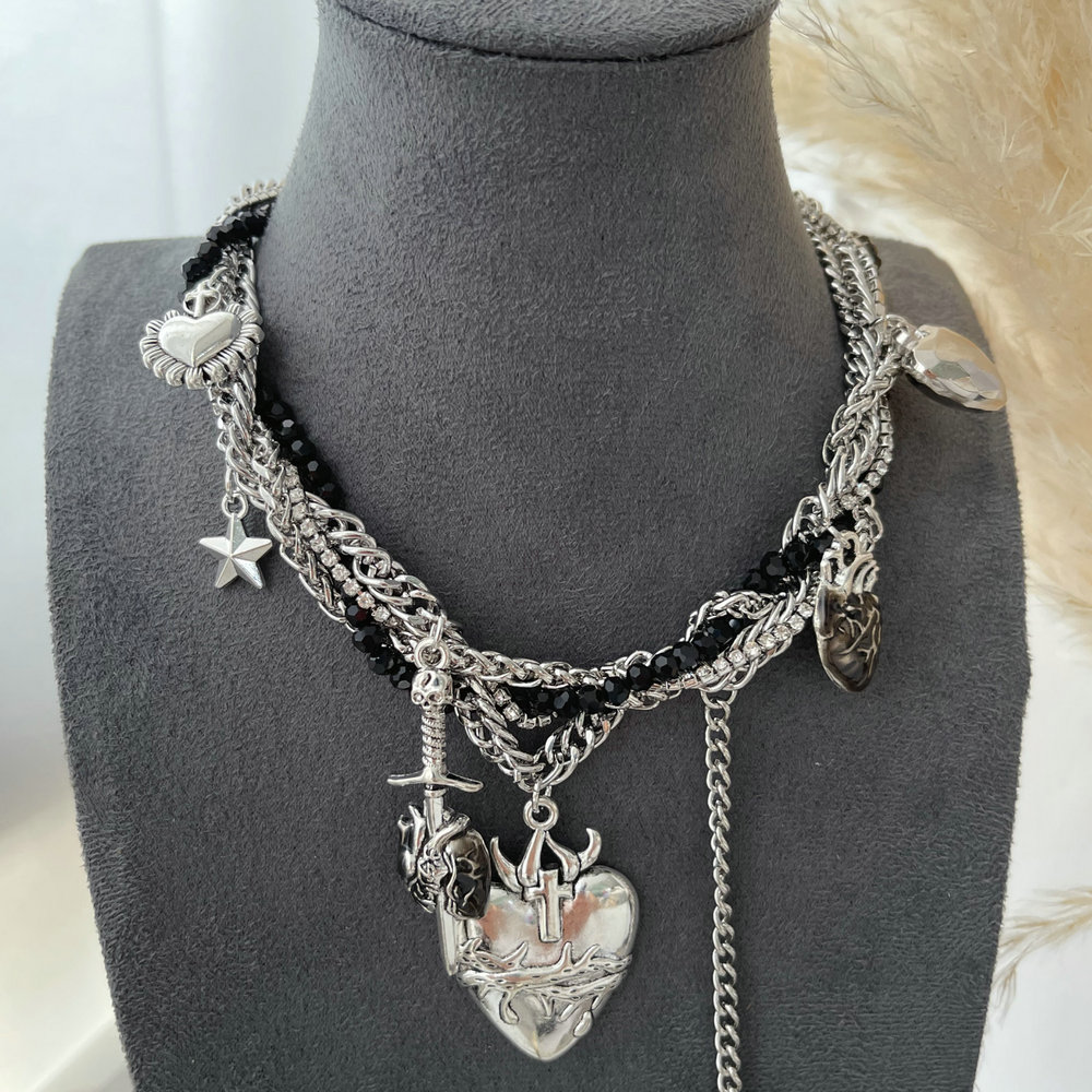Black chain heart necklace