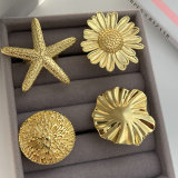 Chunky metal star ring