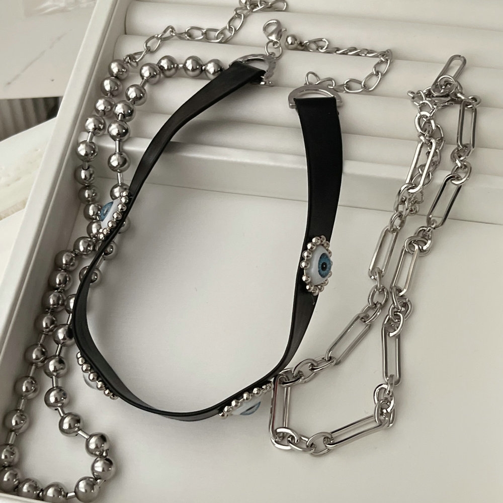 Layer eye leather necklace