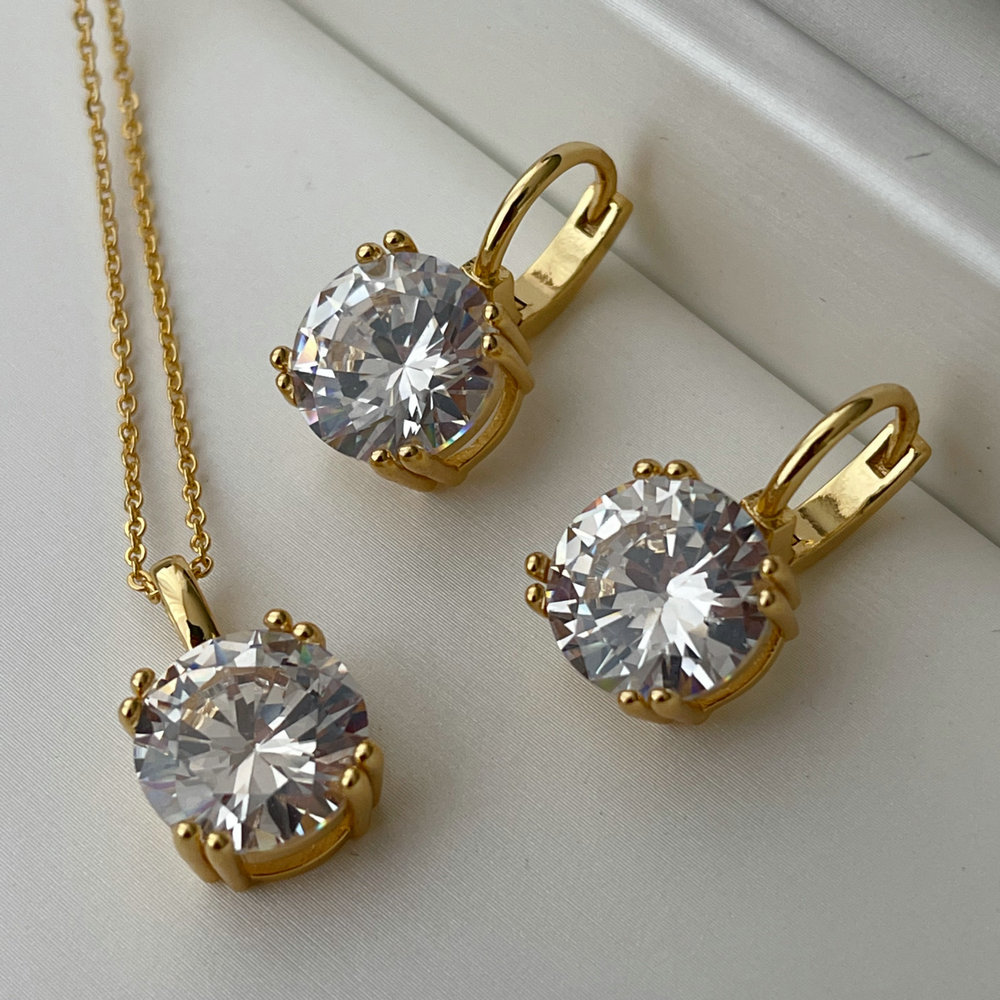 Pave zircon set square jewelry