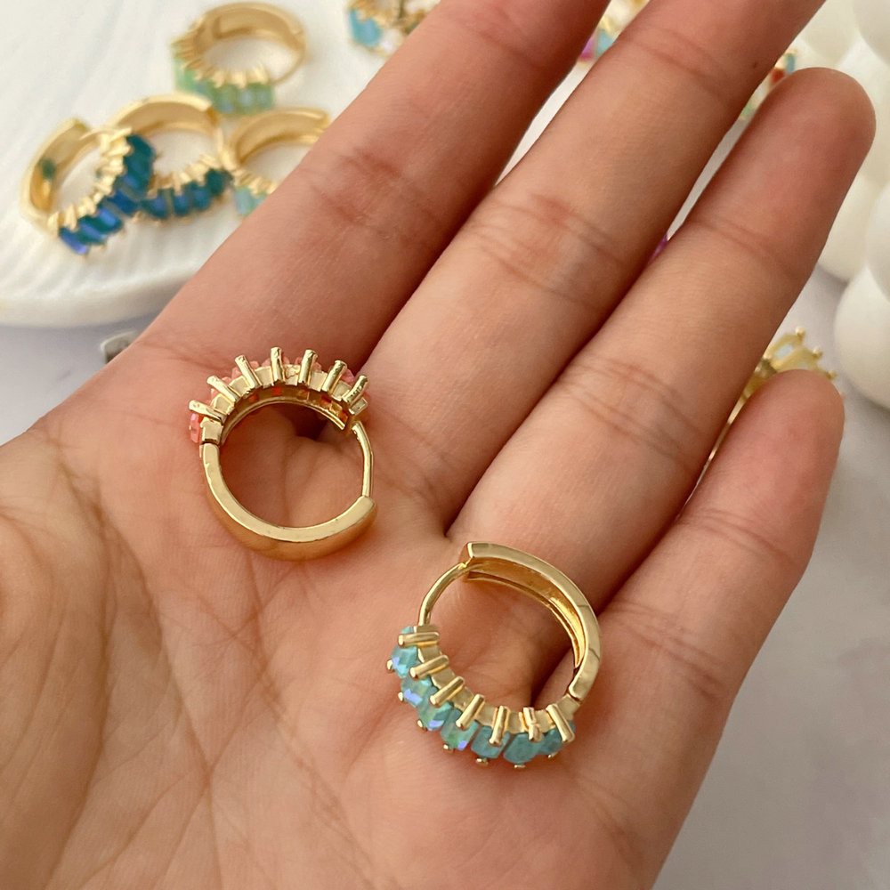 Pave zircon fashion hoop