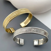 Metal fashion bangle