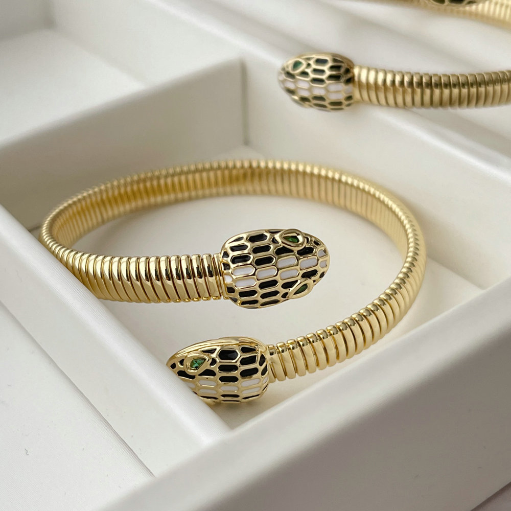 Snake bangle