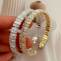 Pave zircon fashion bangle