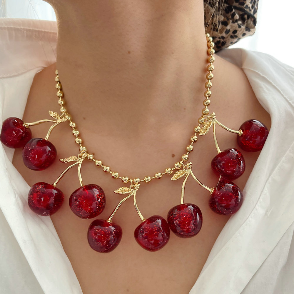 Cherry pendant bead necklace