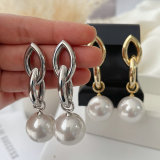 Metal chain pearl drop earrings