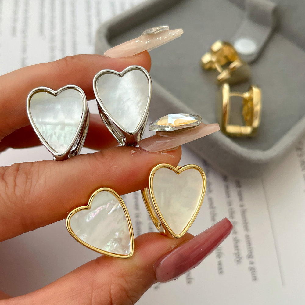 Shell pearl heart earrings