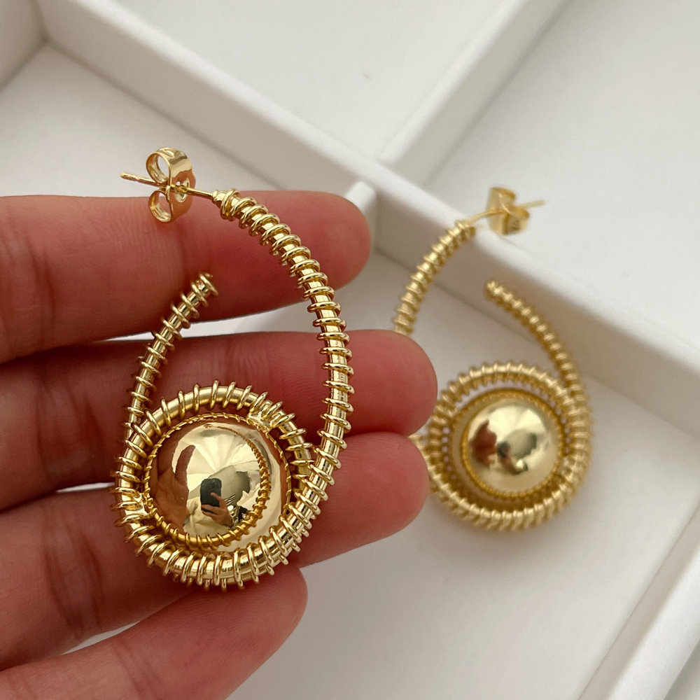 Twist ball earrings
