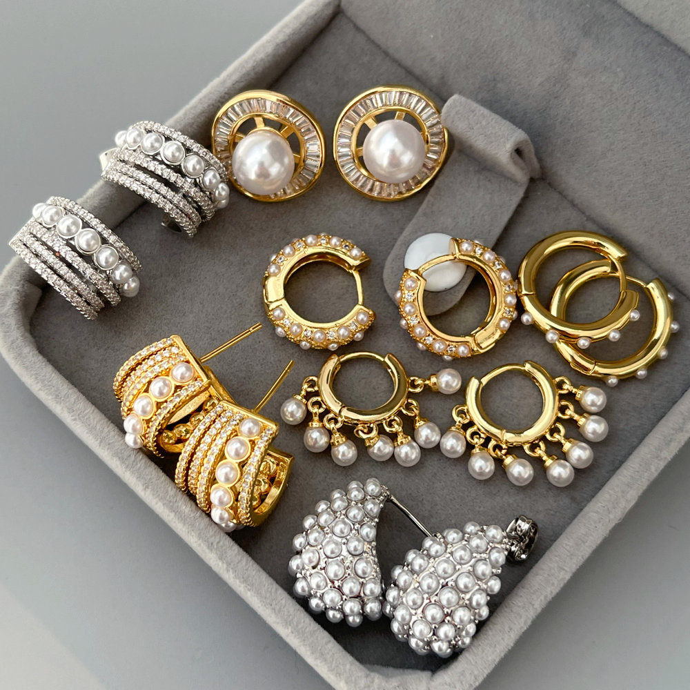 Pave zircon fashion pearl earrings