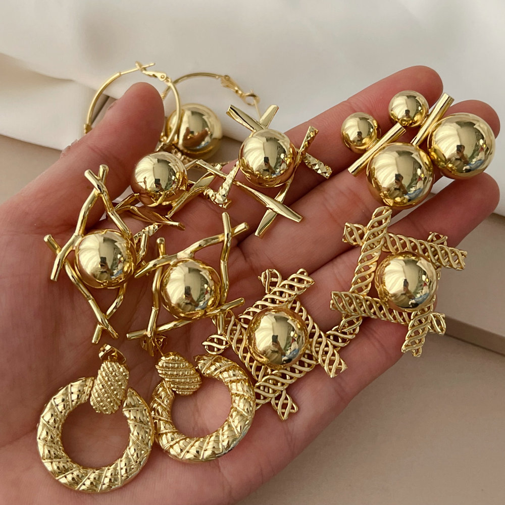 Fashion metal ball earrings