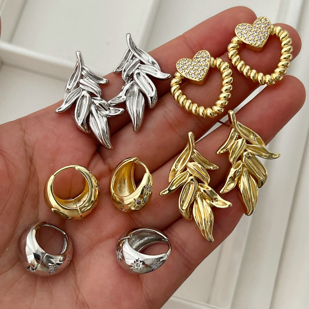 Fashion leaf heart earrings