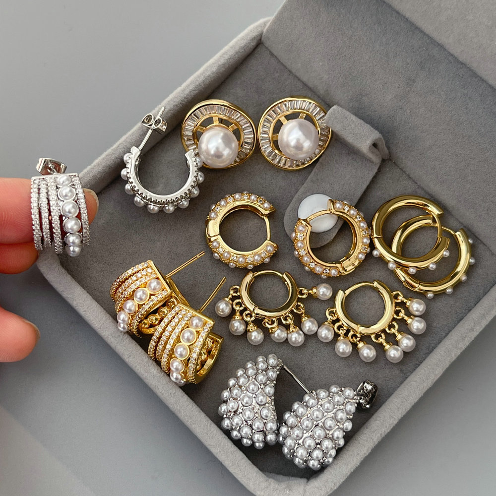 Pave zircon fashion pearl earrings