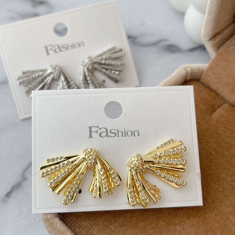 Fashion zircon earrings