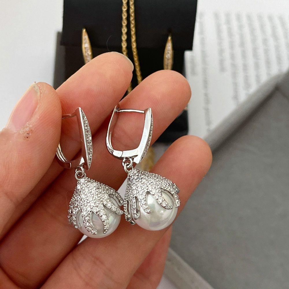 Pearl drop set jewelry