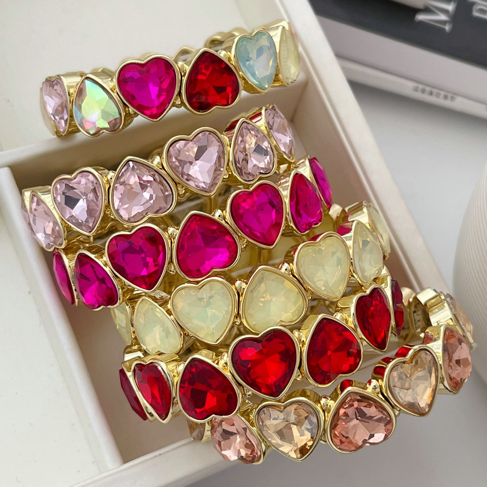 Elastic colorful heart bracelet