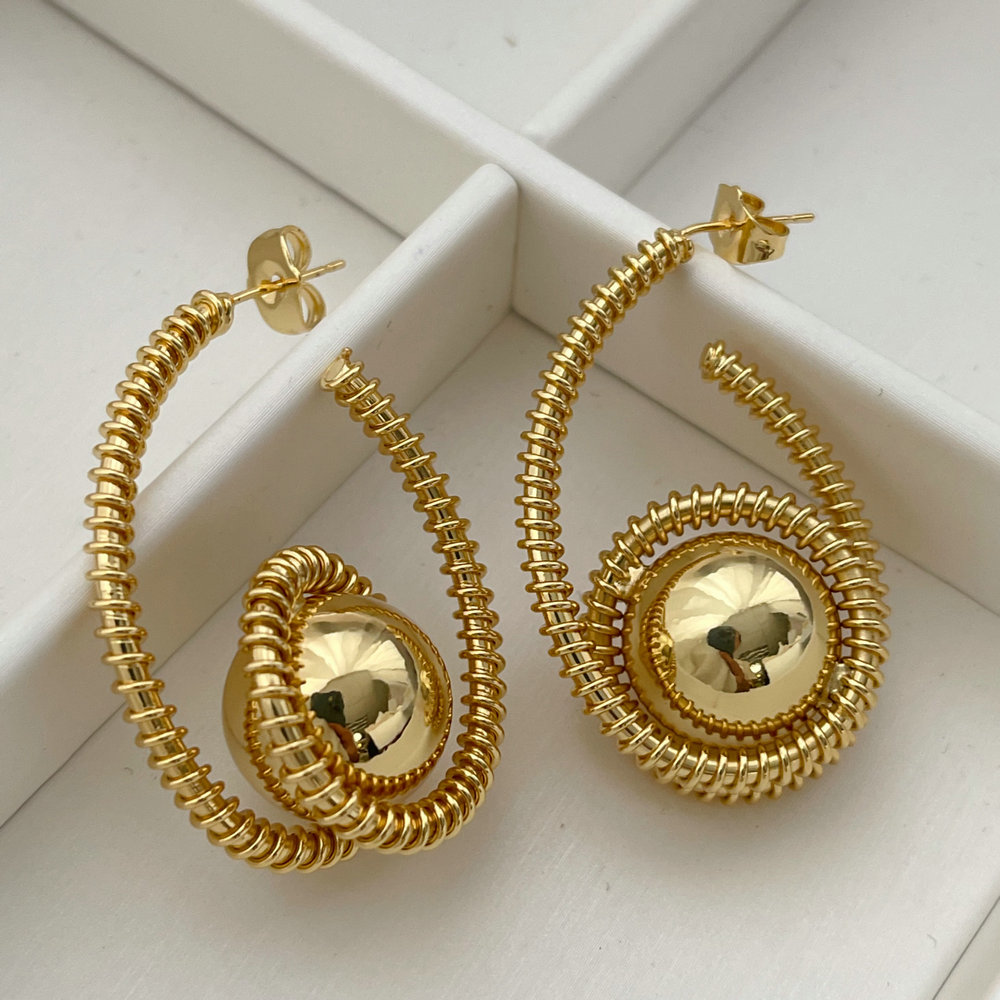 Twist ball earrings