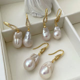 Fresh water pearl earrings