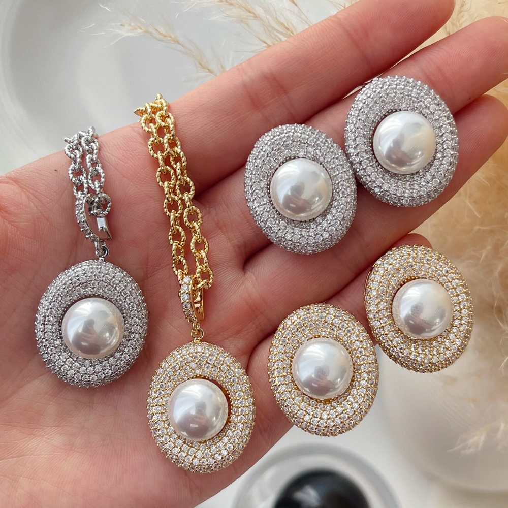 Pave set oval pearl jewerly