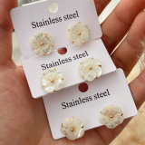 Small shell flower earrings
