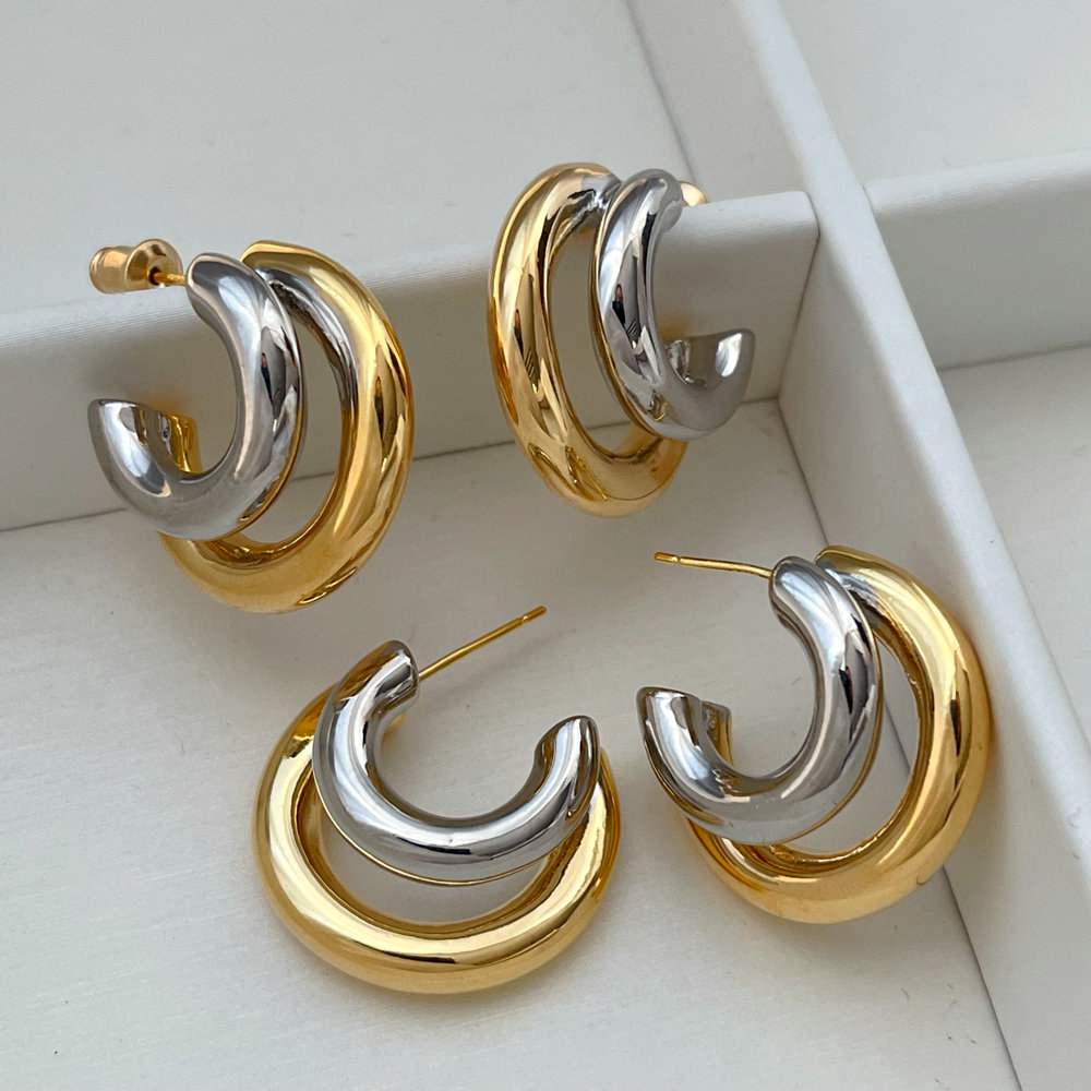 Two tone circle hoop