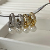 Pearl drop earrings