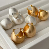 Metal teardrop earrings