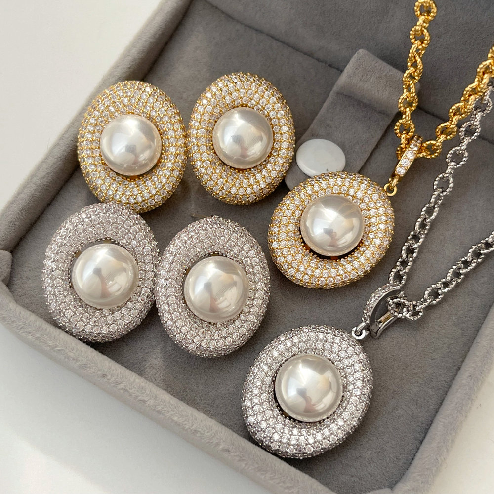 Pave set oval pearl jewerly