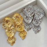 Metal chunky flower earrings