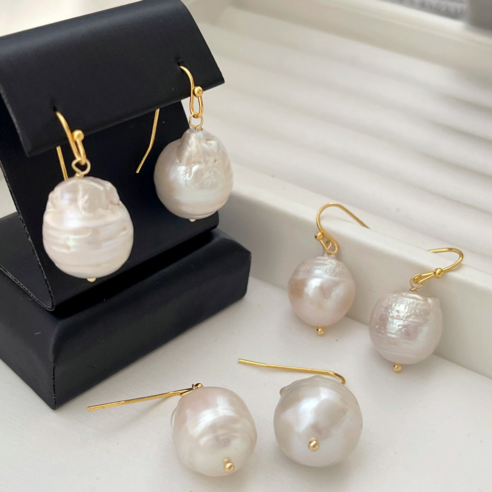 Fresh water pearl earrings