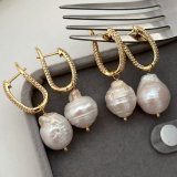 Fresh water pearl earrings