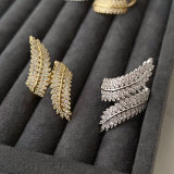Pave zircon leaf ring