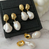Fresh water pearl earrings