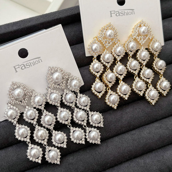 Pave zircon chunky pearl earrings