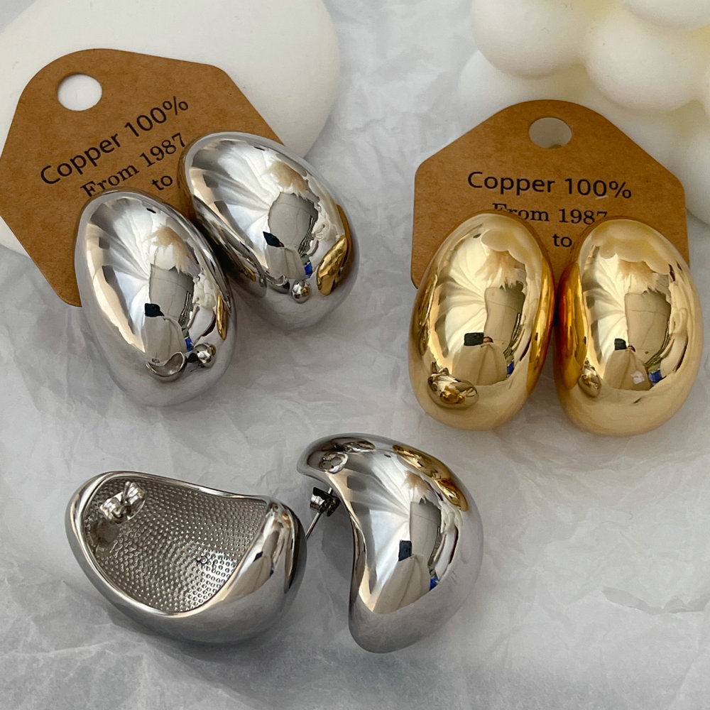 Metal chunky moon earrings