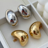 Metal chunky moon earrings