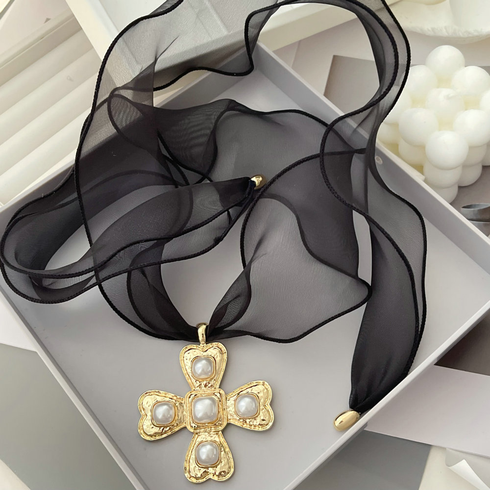 Blak cord necklace with big cross pendant