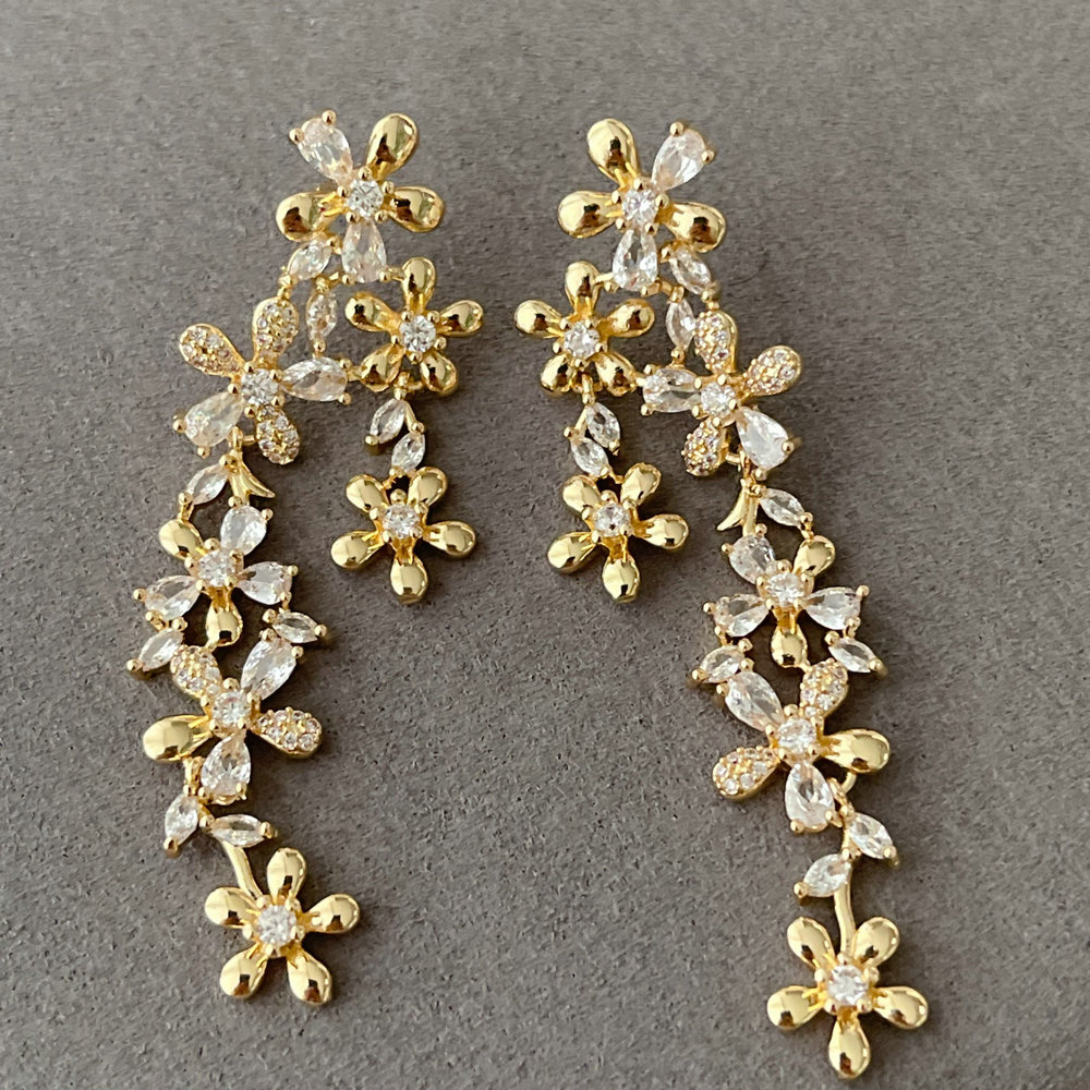 Pave zircon flower earrings