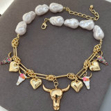 Horn charm necklace
