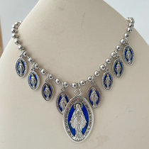 Charm bead necklace