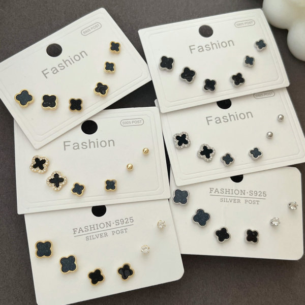 Set clover earrings