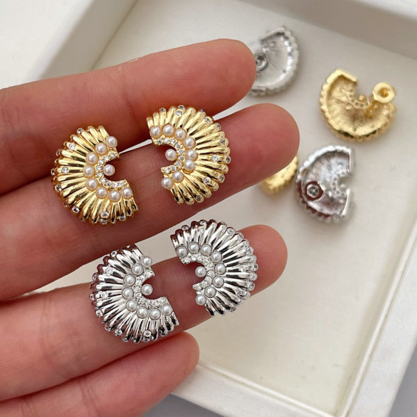 Snail earrings